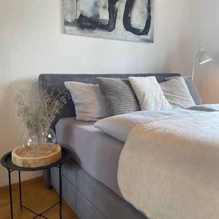 Crown Living Design Apartment - 2 Schlafzimmer - Kueche - Gratis Parkplatz - Abstellraum Fuer Fahrraeder/Ski Mader Eksteriør billede