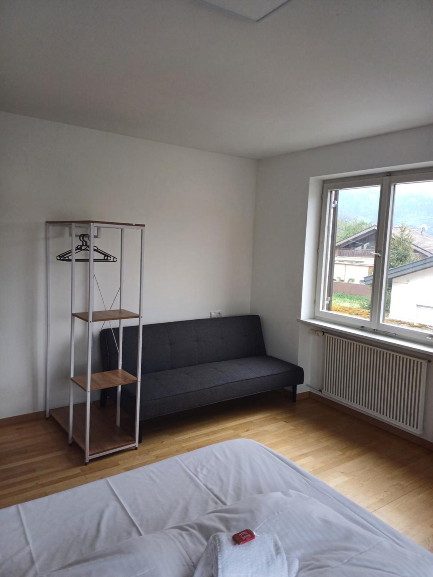 Crown Living Design Apartment - 2 Schlafzimmer - Kueche - Gratis Parkplatz - Abstellraum Fuer Fahrraeder/Ski Mader Eksteriør billede